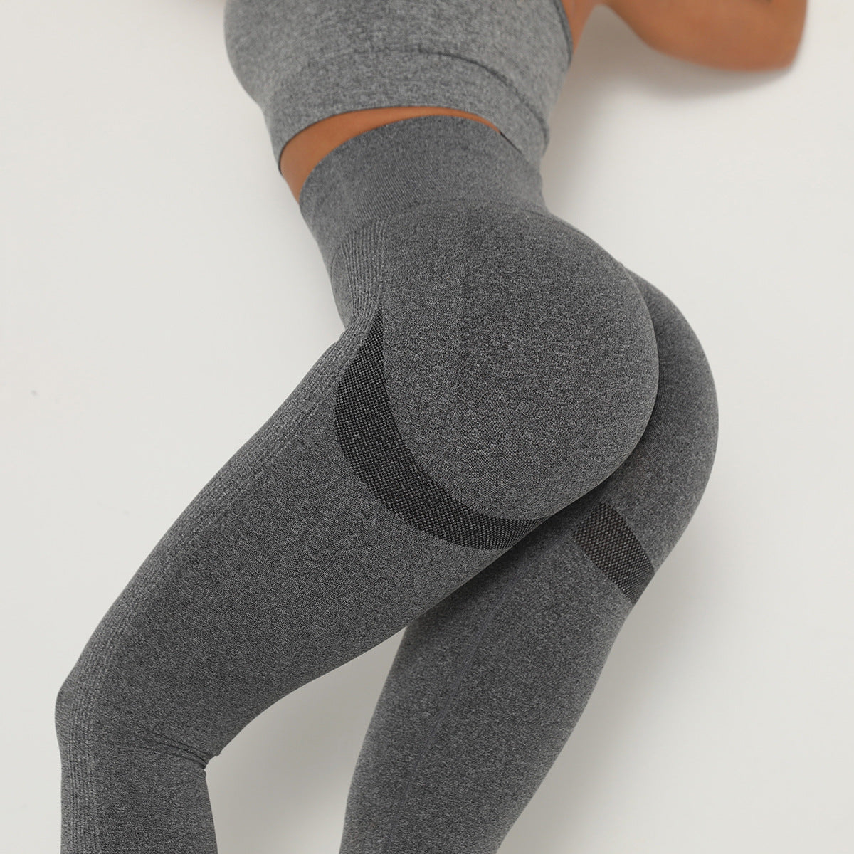 European and American hot-selling seamless knitted hip buttocks moisture wicking yoga pants sports fitness pants sexy hip female legging