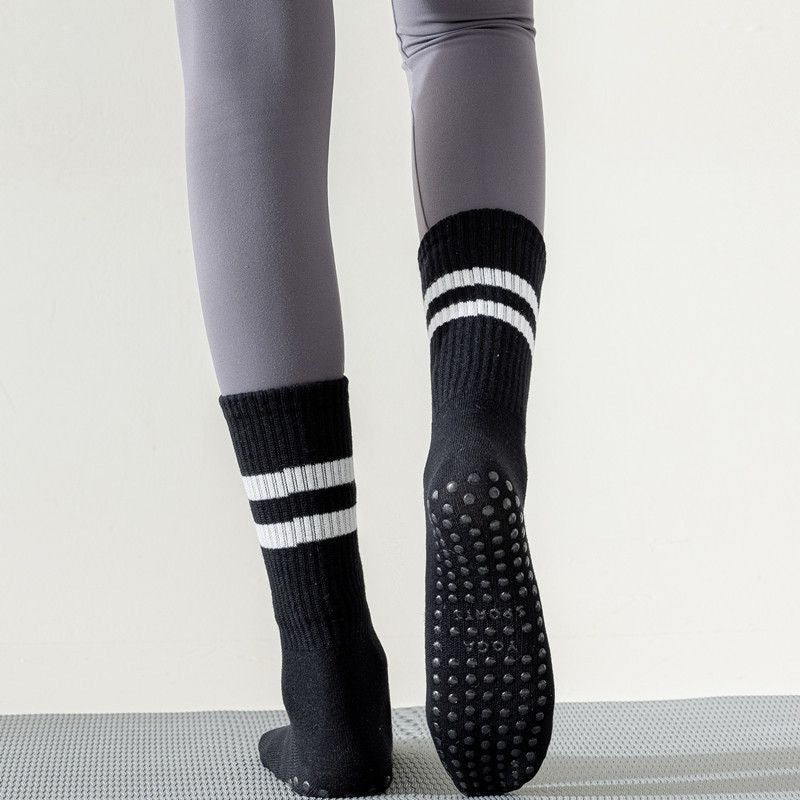 Non-Slip Yoga Socks for Women & Men, Mid-Calf Grip Socks for Pilates, Dance, Trampoline & Home Workouts