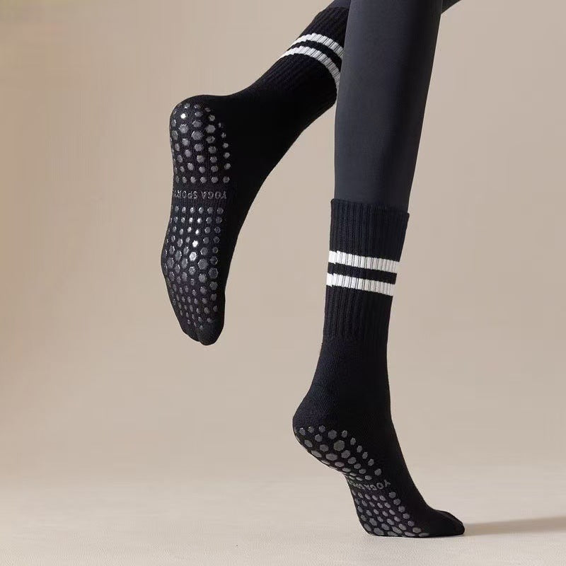 Non-Slip Yoga Socks for Women & Men, Mid-Calf Grip Socks for Pilates, Dance, Trampoline & Home Workouts