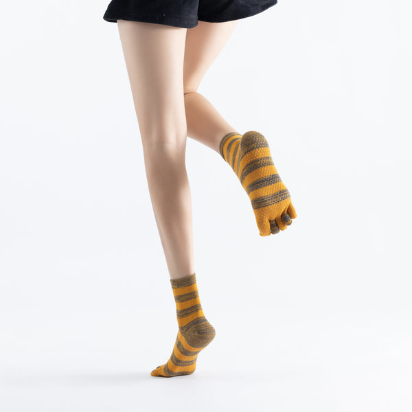 Women Striped Five-Toe Non-Slip Pilates Yoga Calf Socks