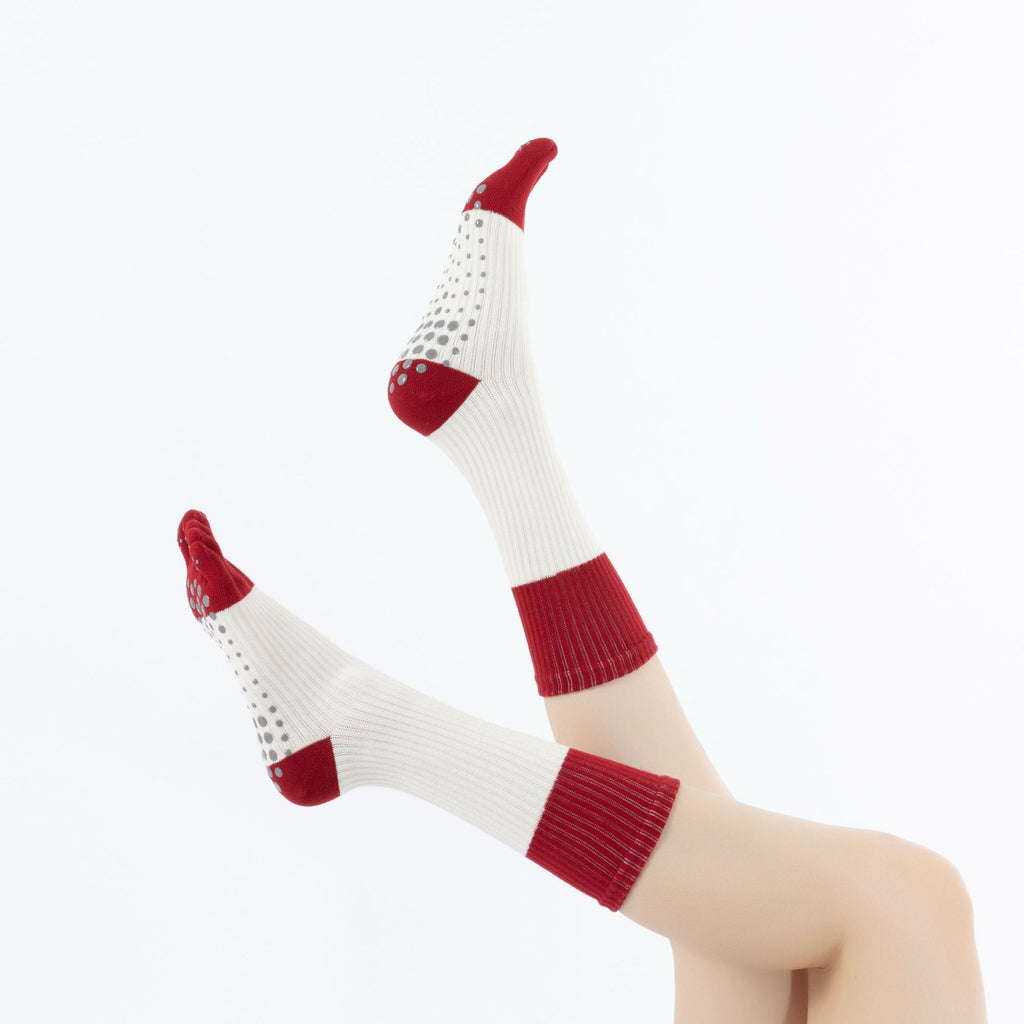 Women Five Toe Non Slip Pilates Yoga Calf Grip Socks