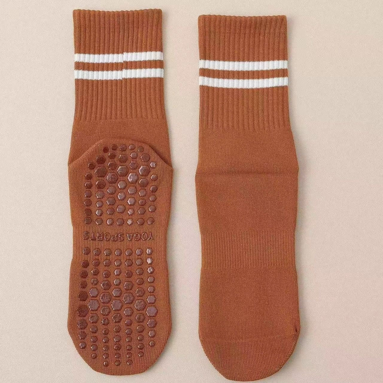 Non-Slip Yoga Socks for Women & Men, Mid-Calf Grip Socks for Pilates, Dance, Trampoline & Home Workouts