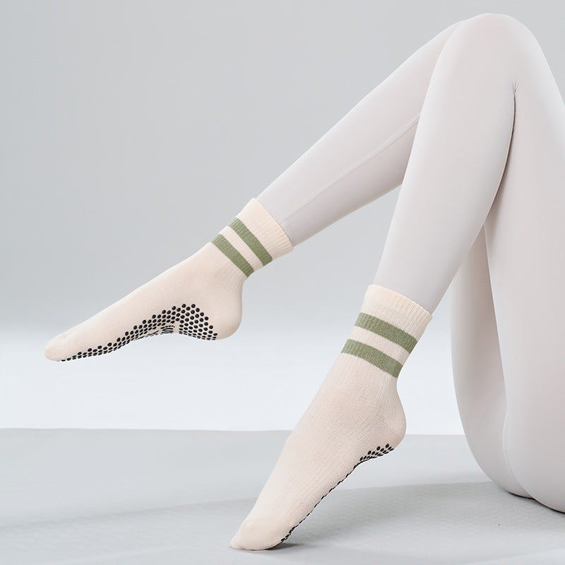 Non-Slip Yoga Socks for Women, Striped Grip Pilates Socks, Breathable Cotton Athletic Socks for Barre, Dance & Home Workouts