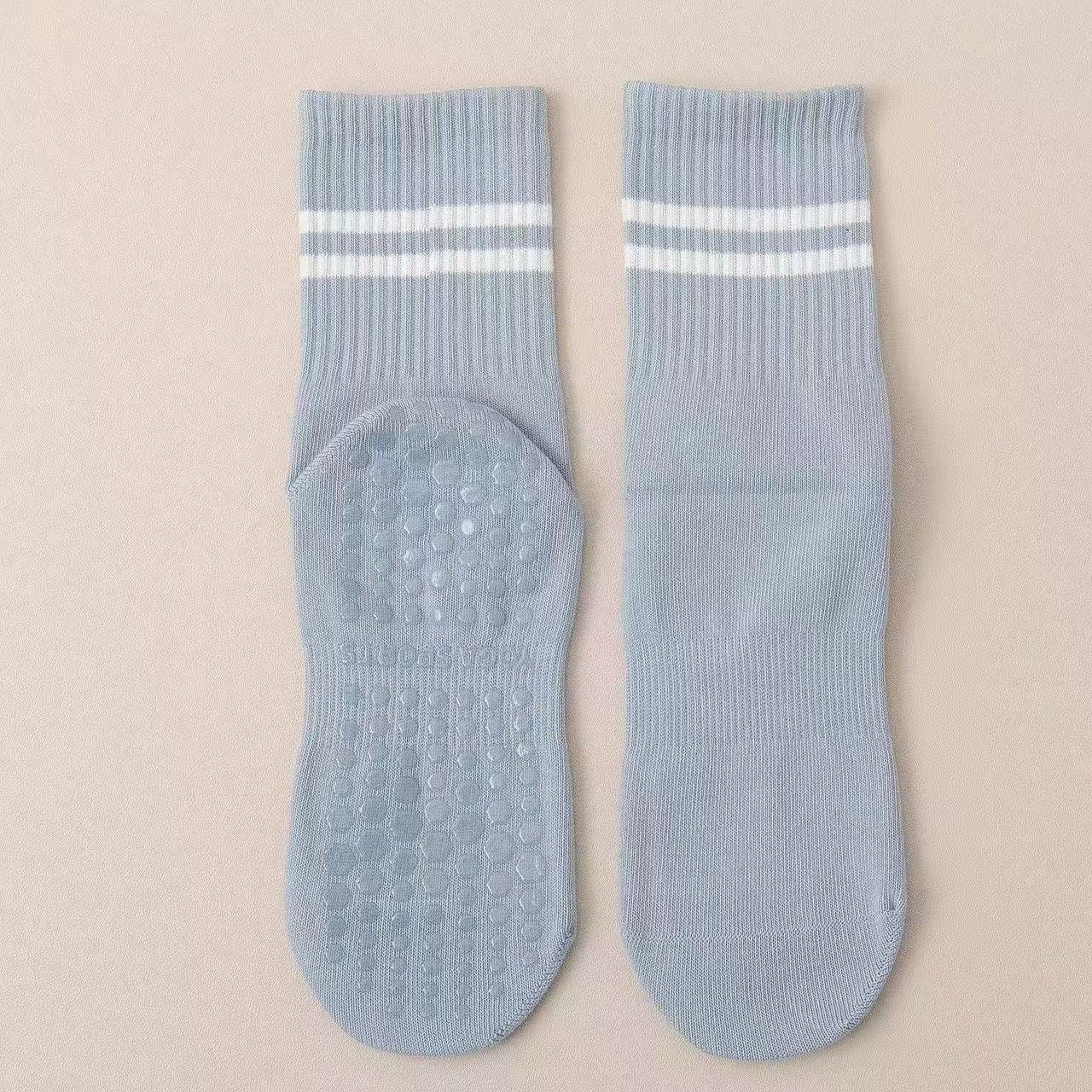 Non-Slip Yoga Socks for Women & Men, Mid-Calf Grip Socks for Pilates, Dance, Trampoline & Home Workouts
